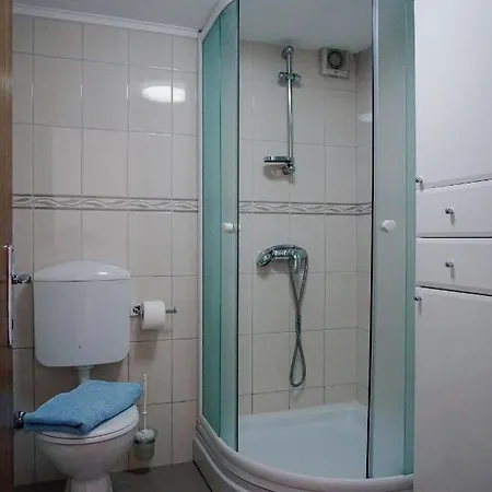 Studio 9325a Apartment